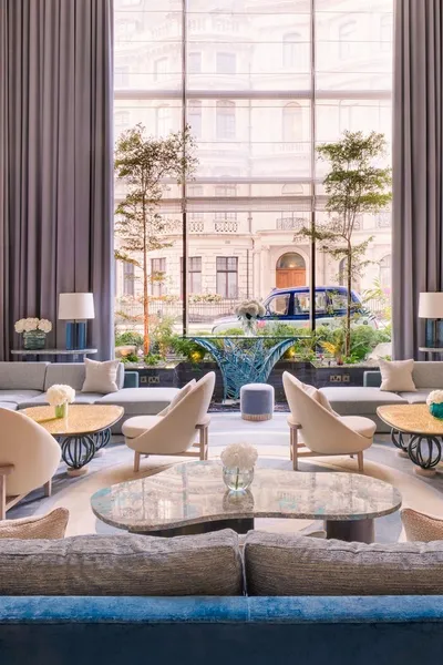 Inside Four Seasons: Park Lane